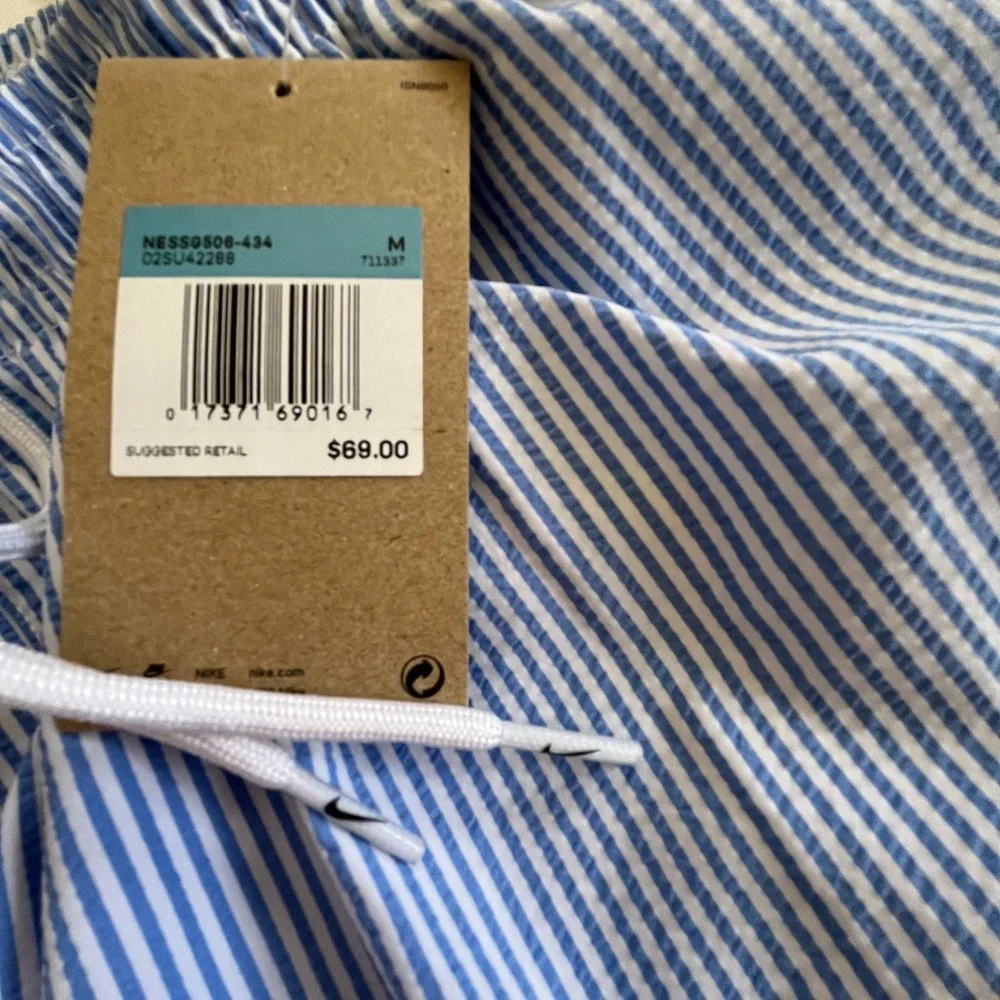 Nike Swim Trunks Mens Medium Blue White Seersucker Striped NWT Beach Summer 5in